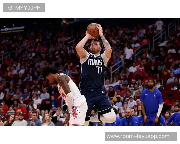 美记分析东契奇防守能力差劲仅次于哈登引发热议